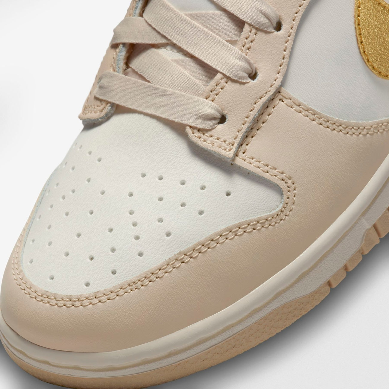 Nike Dunk Low Metallic Gold