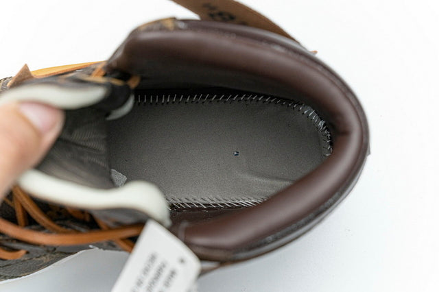 Louis Vuitton x Air Jordan 1 + Maleta Exclusiva