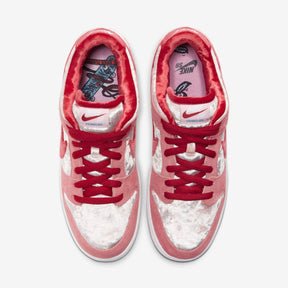 Nike SB Dunk Low "Strangelove"