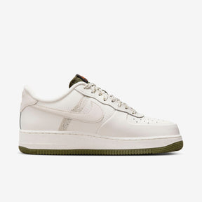 Nike Air Force 1 '07 LV8 Masculino
