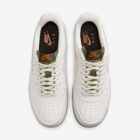 Nike Air Force 1 '07 LV8 Masculino