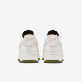 Nike Air Force 1 '07 LV8 Masculino