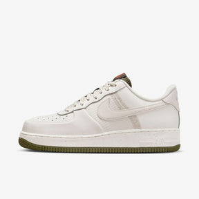 Nike Air Force 1 '07 LV8 Masculino