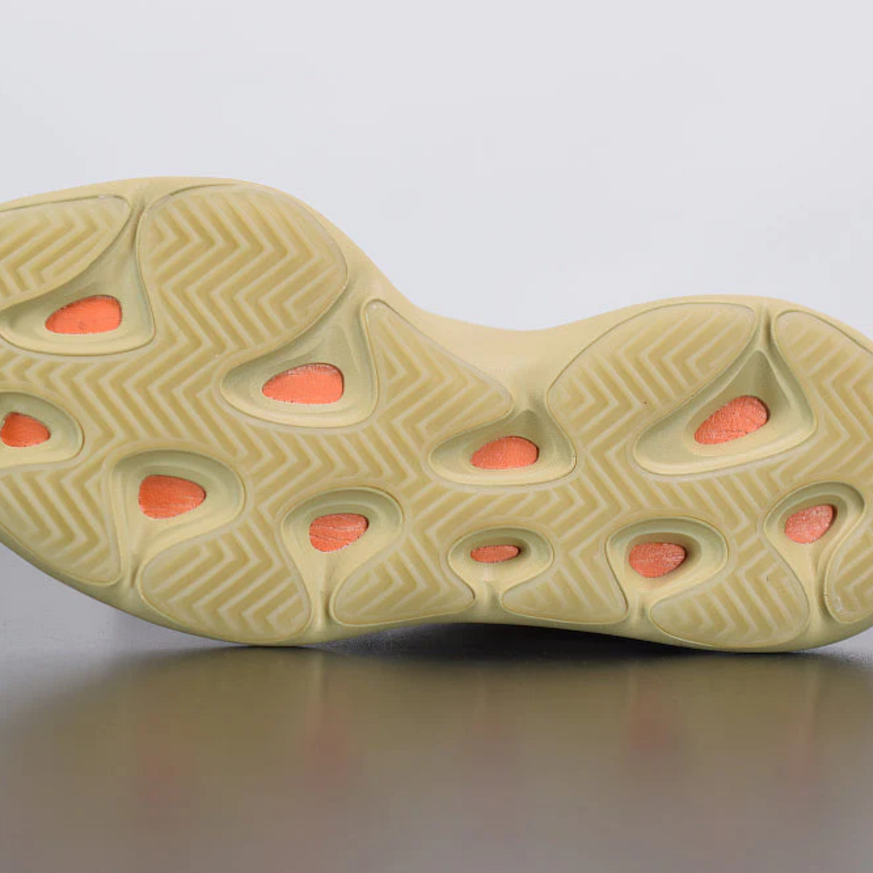 Yeezy 700 V3 "Safflower"